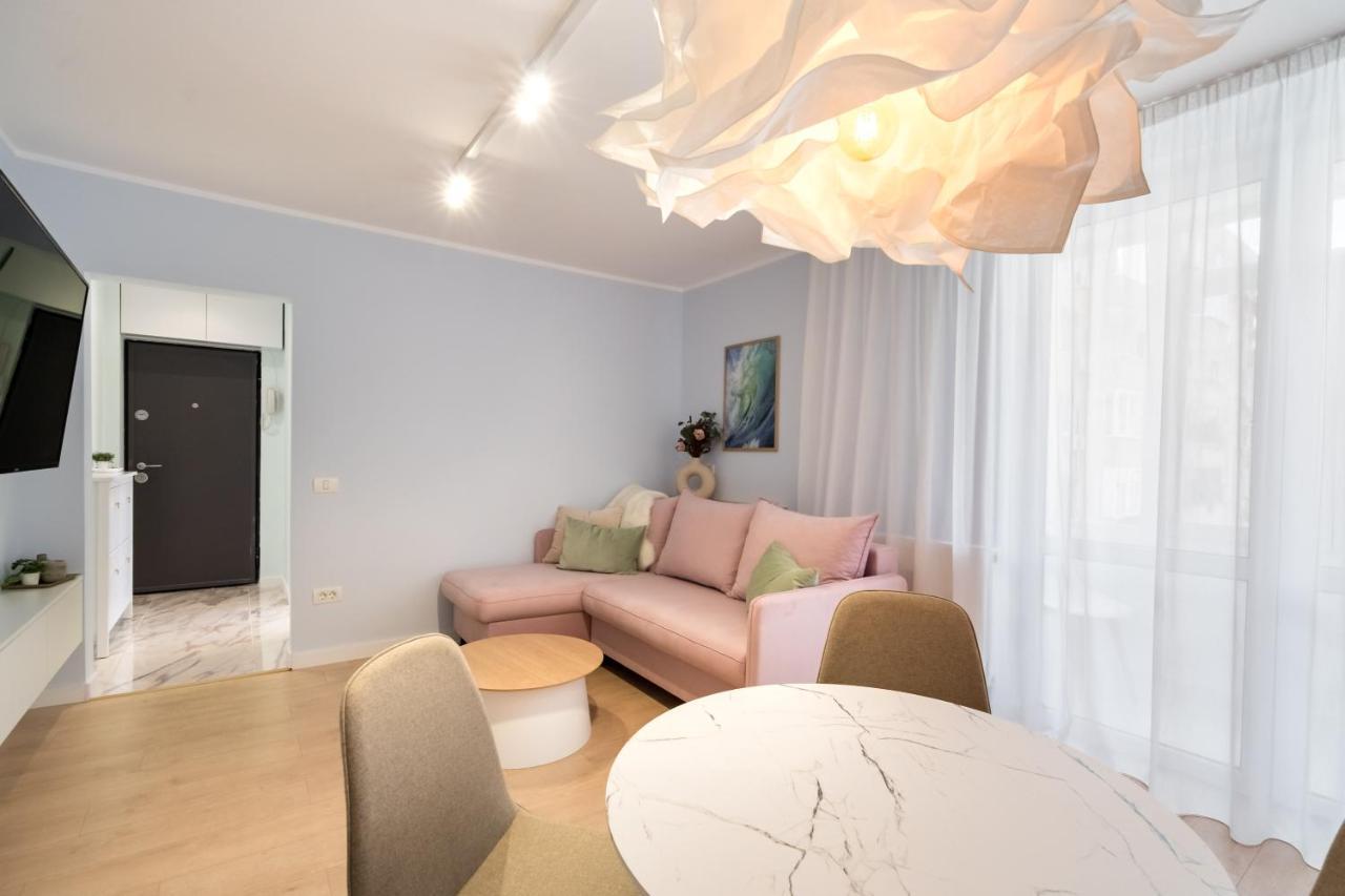 Candy Land Downtown Apartment Bukarest Kültér fotó