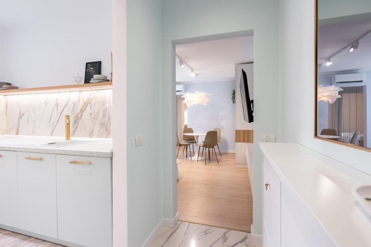 Candy Land Downtown Apartment Bukarest Kültér fotó